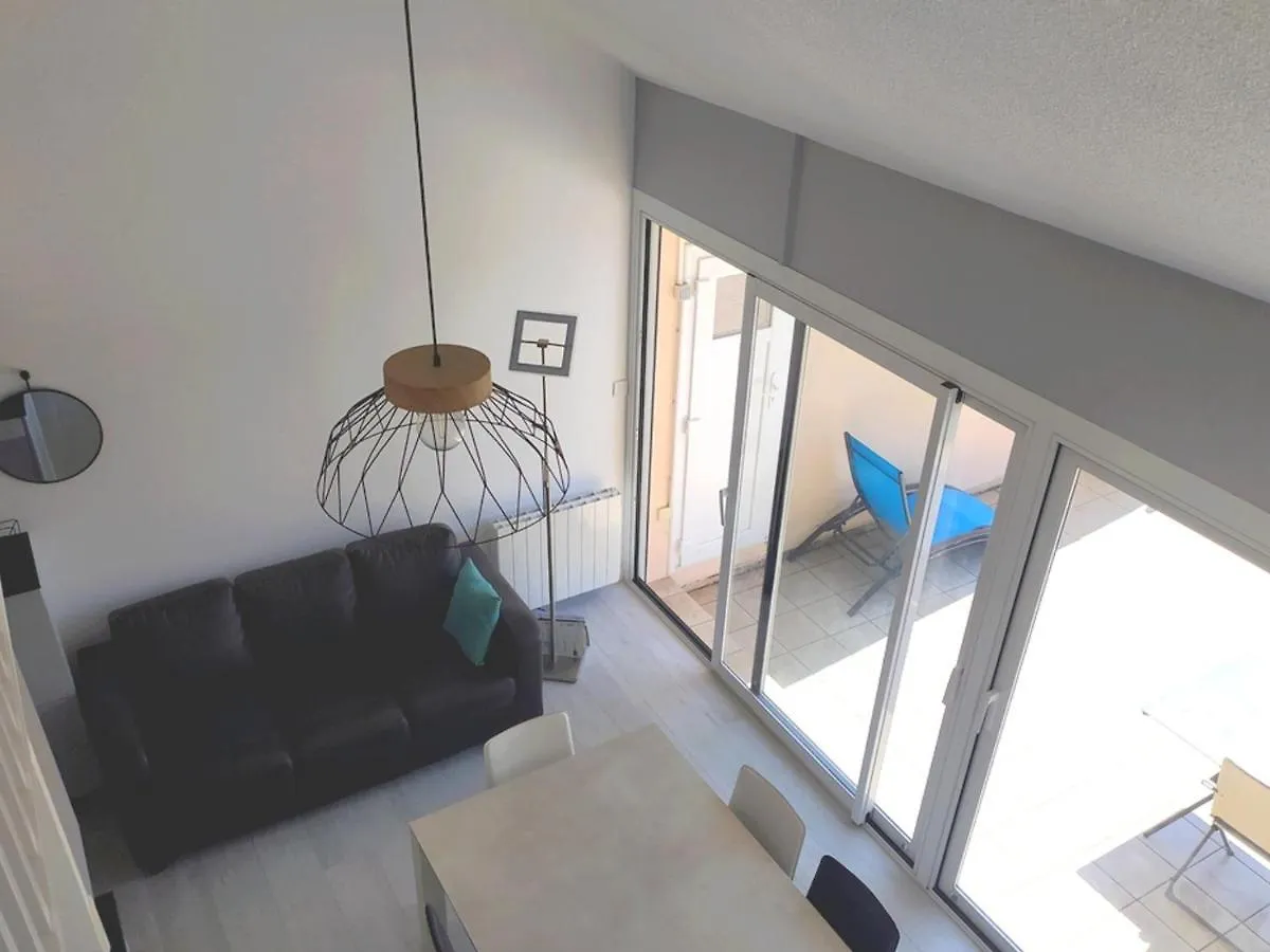 Apartment Duplex Renove 2019 A 250M De La Plage Du Fogeo, 3 Chambres, Grande Terrasse, Barbecue - Fr-1-639-36 Arzon